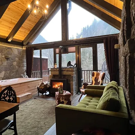 Vanak Stone Chalet *