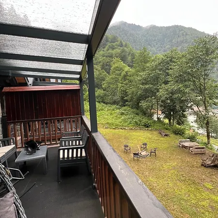 Vanak Stone Chalet *