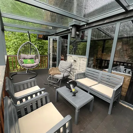 Chalet Vanak Stone